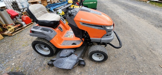 Husqvarna LGT2654 Riding Mower (RUNS)