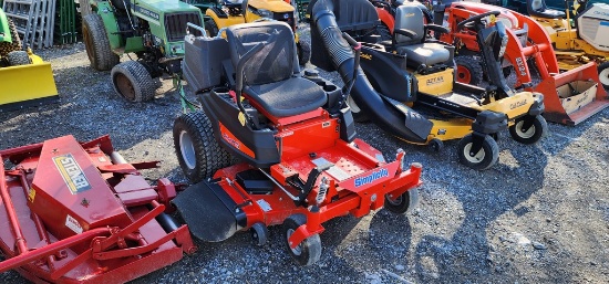 2018 Simplicity Courier Zero Turn Mower (RUNS)(DEALER TRADE IN)