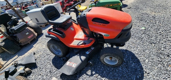 Scotts Riding Mower (RUNS)