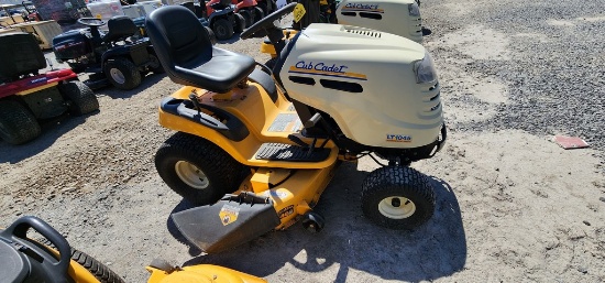 Cub Cadet LT1045 Riding Mower (RUNS)