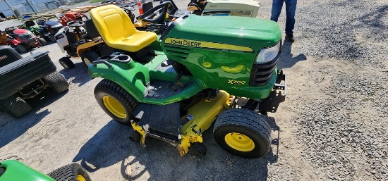 John Deere Z700 Riding Mower (RUNS)