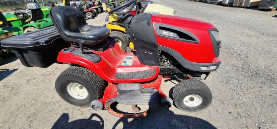 Craaftsman YTS3000 Riding Mower (RUNS)