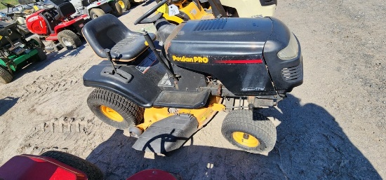 Poulan Pro Riding Mower (RUNS)