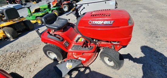 Troybilt Super Bronco Riding Mower (RUNS)