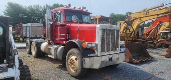 1995 Peterbilt Semi Truck (RUNS)(TITLE)