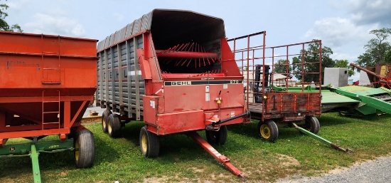 Gehl 970 Tandem Silage Wagon
