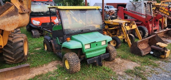John Deere 4x2 Gator (SALVAGE)