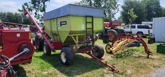 Parker J2100 Gravity Wagon W/Side Auger