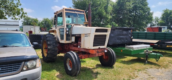 Case 1270 Tractor (RUNS)