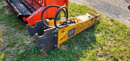 2021 Indeco 1100 Hyd. Hammer (LIKE NEW) (WORKS GREAT)
