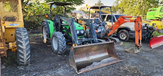 Deutz Fahr Tractor w/Loader (RUNS)
