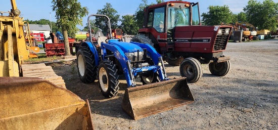 New Holland 55 Workmaster Tractor w/Loader (RUNS) (AS IS)