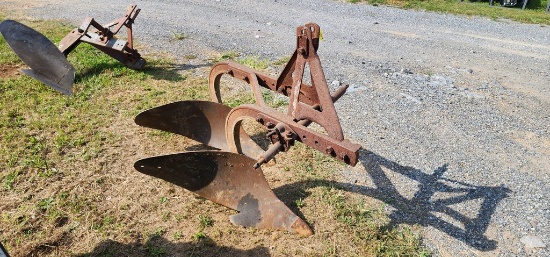 Dearborn 3pt. 2 Bottom Plow