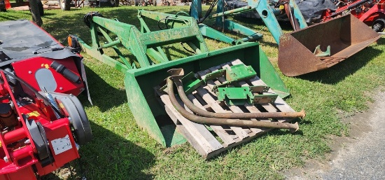 John Deere Loader