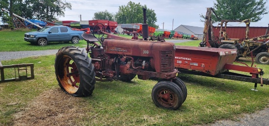 Farmall 300 Tractor (RUNS)