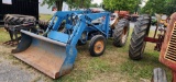 Ford 600 Tractor w/loader (RUNS)