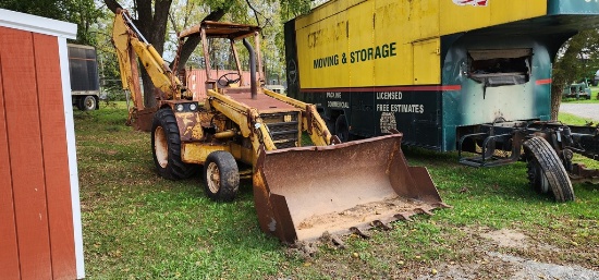 International 3500 Backhoe (RUNS)