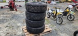 4-Nitro A/T 285/70R17 Tires & Rims