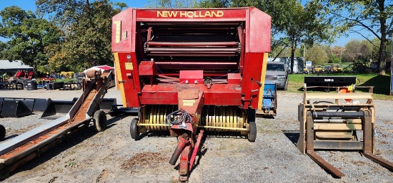 New Holland 855 Round Baler