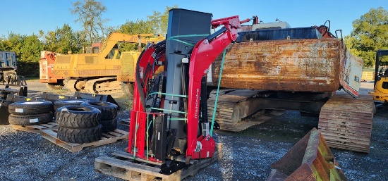New Mahindra 7095CLGC Euro Loader