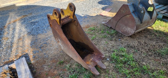 John Deere 12" Backhoe Bucket