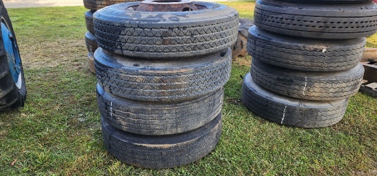 4-11R22.5 Truck Tires & Rims