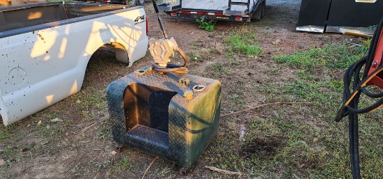 Fuel Tank W/Hand Pump