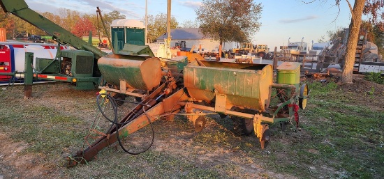John Deere P-1240 4 Row Cornplanter