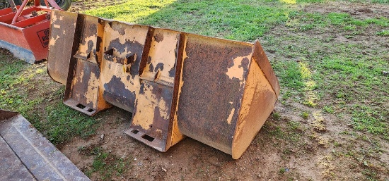 81" Case Skidlaoder Bucket