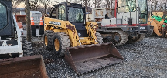 2001 John Deere 260 Skidloader (RIDE AND DRIVE)