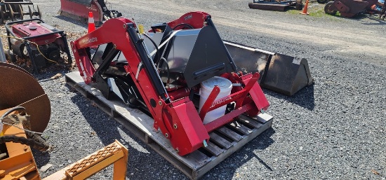 New Mahindra 2665CL Quick Attach Loader