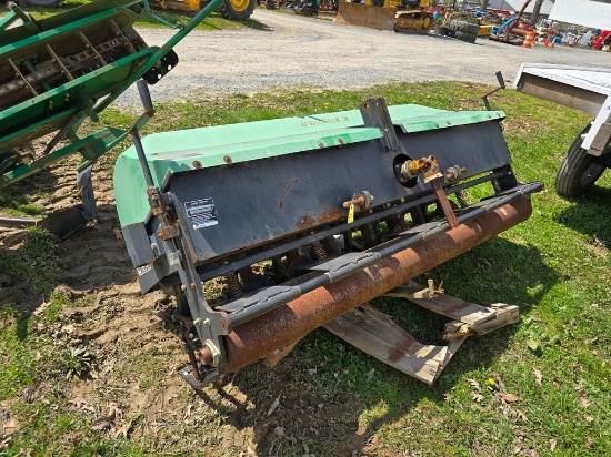 John Deere 2000 6' 3pt. Areator
