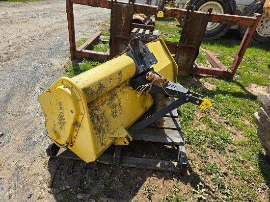 John Deere 4' 3pt. Tiller