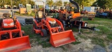 Kubota BX2680 Compact Tractor w/Loader (RIDE AND DRIVE)