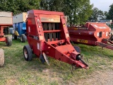 Case International 8420 Round Baler