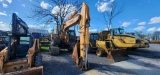 Hyundai 235LCR-9 Excavator (RUNS)