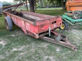 New Idea 1 axle Manure Spreader