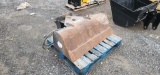 2019 4' Mongo MCTTB505  Hydraulic Tilt Bucket