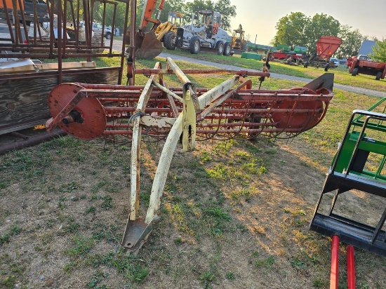 New Idea 402 Hay Rake