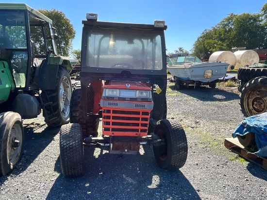Kubota L2950 Tractor (AS IS )