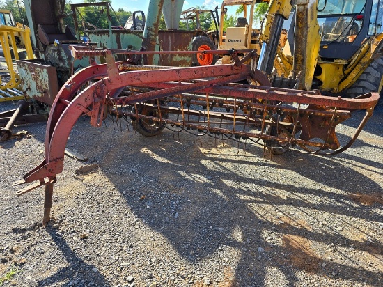 New Holand 56 Rake