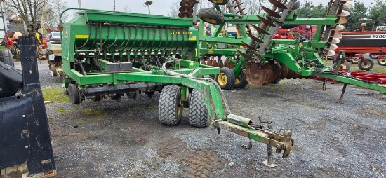 John Deere 1560 Grain Drill