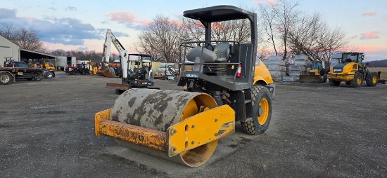 2013 Volvo SD70 Smooth Drum Roller (RIDE AND DRIVE)