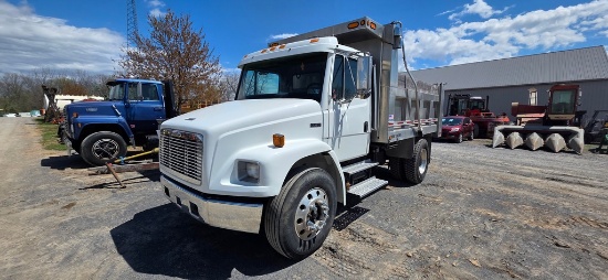 1997 Freightliner FL70 Dump Truck (RUNS) (TITLE)