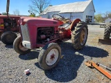 Ford 600 Tractor (NOT RUNNING)