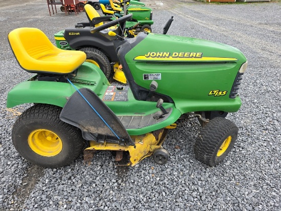 John Deere LT155 Riding Mower (Not Running)
