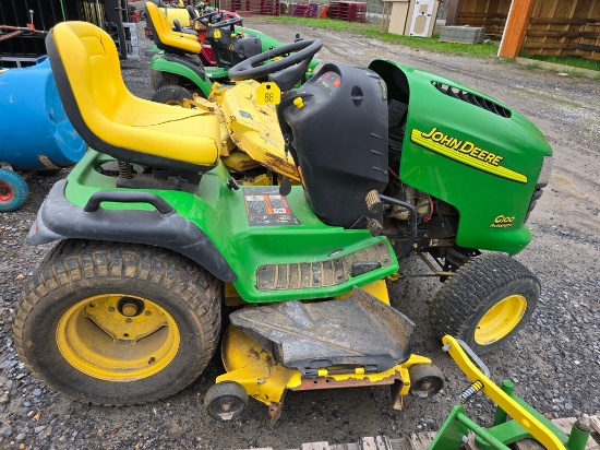John Deere G100 Riding Mower (Not Running)