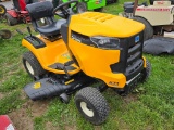 Cub Cadet XT1 Riding Mower (Runs)(Dealer Trade In)
