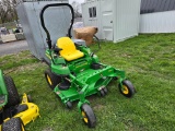 John Deere Ztrak Zero Turn Mower (Runs)(Dealer Trade In)