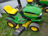 John Deere LA165 Riding Mower (RUNS)(Dealer Trade In)